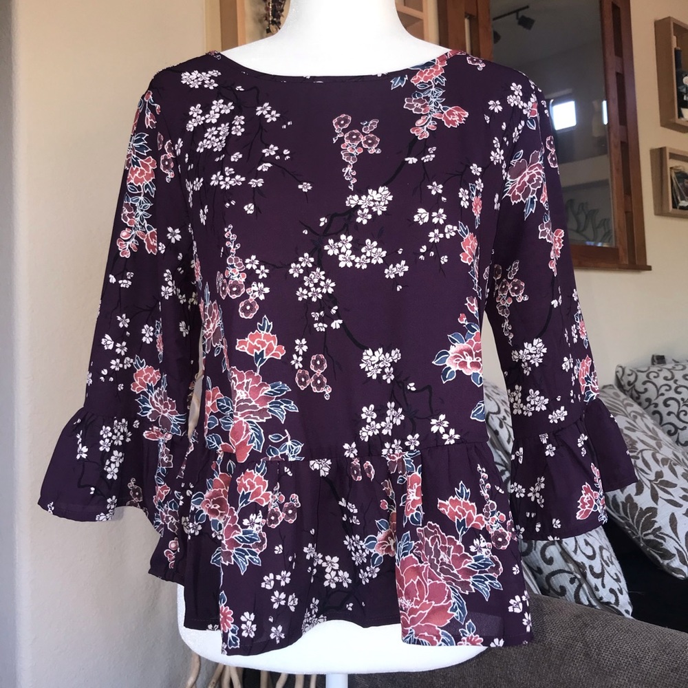 🔹One Clothing Floral Blouse